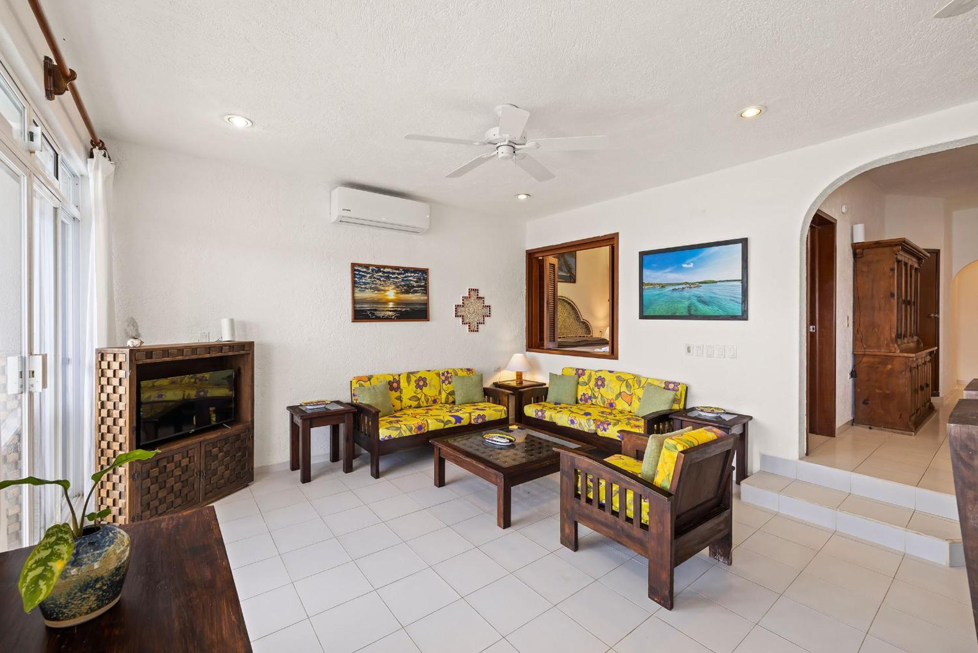 אקומל Del Sol Beachfront מראה חיצוני תמונה